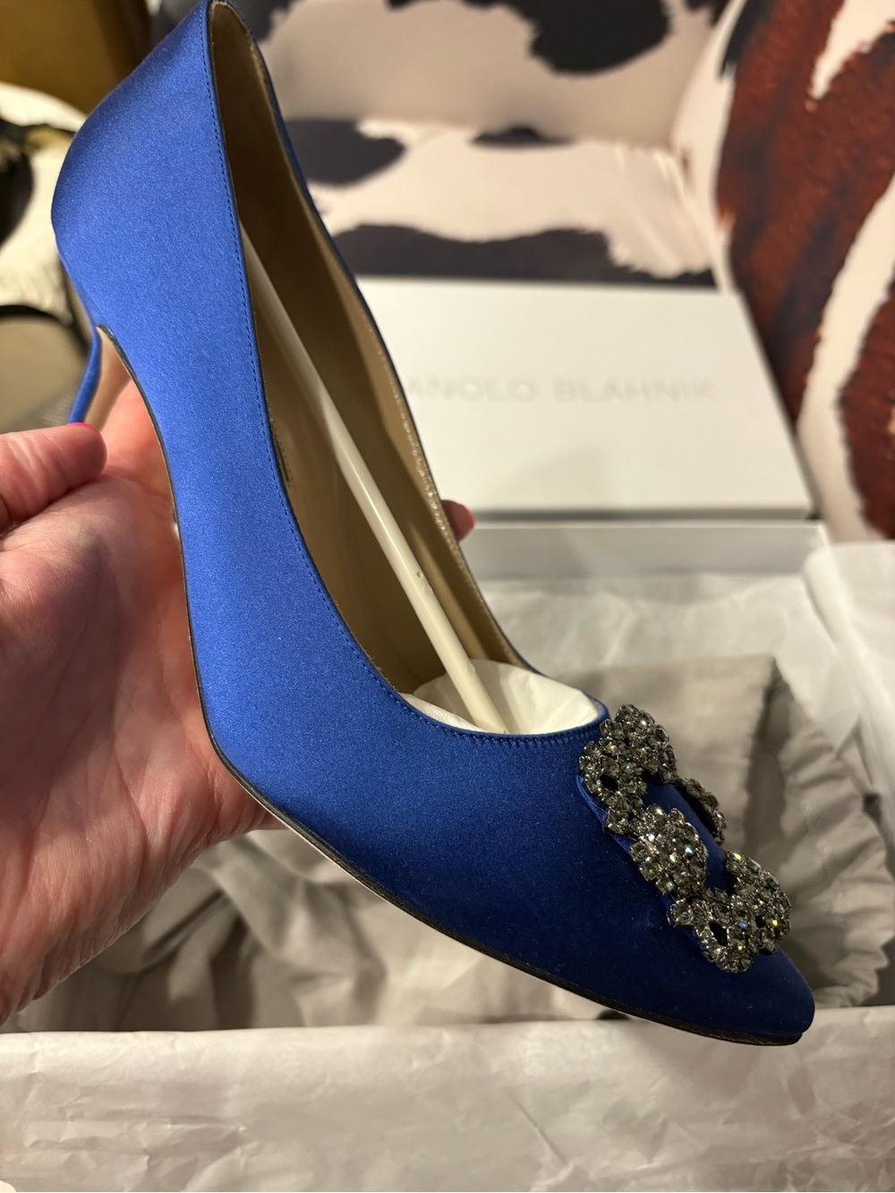 Manolo Blahnik Blue Satin Hangisi Shoe Box Label - Picture 4 of 8